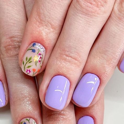 Wild Flowers Nail Art, Colorful Nails With Flowers, Wild Flower Nail Art, Wildflower Nail Art, Wild Flower Nails, Purple Floral Nails, Wildflower Nails, Summer Floral Nails, Easter Spring Nails