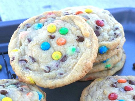 OMG! Soft-Batch Mini M&M & Chocolate Chip Cookies – Page 2 Soft Batch, Crispy Chocolate Chip Cookies, Mini Chips, M And M, Easy Meal Ideas, Soft Cookie, Mini Chocolate Chips, Cookies Recipes Chocolate Chip, Chocolate Chips