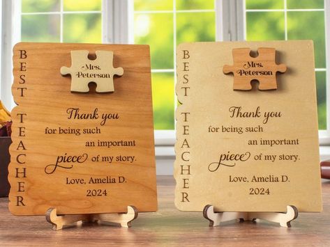 Desktop Best Teacher Wooden Sign with Puzzle Piece with teacher's name on puzzle piece and student's name on the plaque. Personalization: Teacher's title and name - on the puzzle piece Student name and year (optional) on the bottom of the plaque Size and Details:  the wooden plaque measures 5"x6"x.25"  stand included - will be shipped unassembled - you slide the 2 pieces together to create the stand  available in cherry and maple woods. The sign is made of contrasting woods (no stains appli Diy Teacher Gifts Appreciation, Teacher Gift From Students, Teacher Crafts, Daycare Teacher Gifts, Leaving Presents, American Holidays, Teacher Craft, Daycare Teacher, Wooden Items