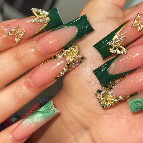 Green And Nude Nails, Tiana Quince, Emerald Green Nail, Emerald Green Nails, Green Quince, Acrylic Nails Nude, Gold Nail Designs, Nails Nude, Green Nail Designs