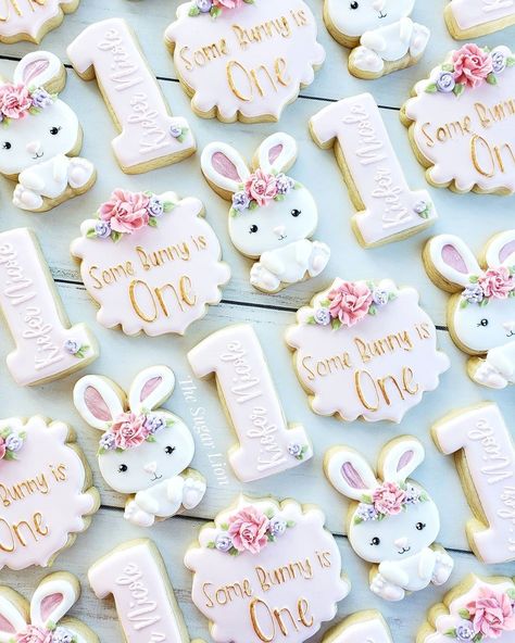 Bunny First Birthday Cookies, Somebunny Is One Cookies, Bunny Theme Cake First Birthdays, Some Bunny Is Turning One Centerpiece, First Birthday Bunny Cake, Bunny Theme First Birthday Girl, Some Bunny Is Turning One Cake Smash, Some Bunny Is One Birthday Party Ideas, Some Bunny Turns One