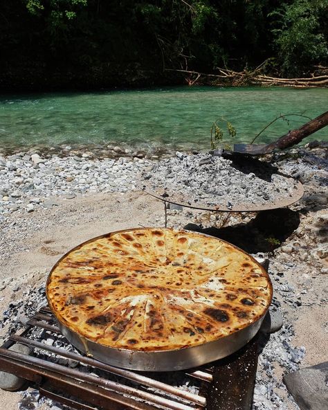 Albania Culture, Albanian Aesthetic, Balkan Summer, Albanian Traditional, Albanian Food, Albanian Wedding, Albanian Clothing, Enver Hoxha, Albanian Recipes