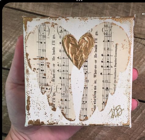 Angel Wing Art, Old Hymns, Hymnal Crafts, Stary Papier, Sheet Music Crafts, Wing Art, Mini Toile, Angel Wings Art, Painting Old