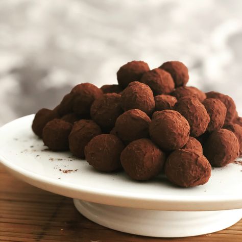 Nutella Truffles, Truffles Recipe, Recipes Baking, Truffle Recipe Chocolate, Nutella Recipes, Truffle Recipe, Recipe Videos, Entertaining Recipes, Culinary School