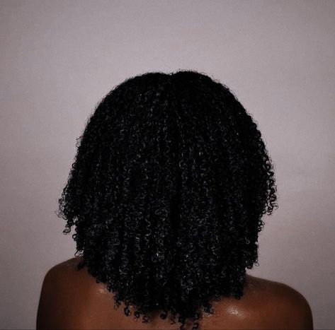 Hair Growth Black Women, Best Hair Growth Serum, Women Bob Haircut, Grow Long Natural Hair, Serum For Hair Growth, Hair For Older Women, Healthy Black Hair, Serum For Hair, Healthy Curly Hair