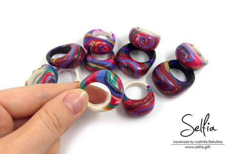 Bright Polymer Clay Rings Fimo Ring, Clay Videos, Clay Ring, Polymer Clay Ring, Polymer Crafts, Resin Tutorial, Polymer Jewelry, Clay Jewelry Diy, Fimo Clay