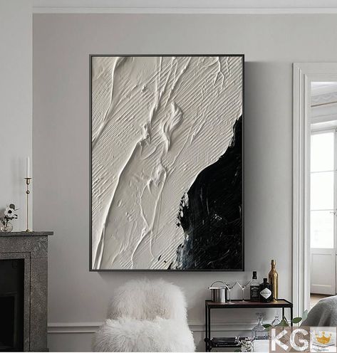 Texture Paint Ideas, Abstract Texture Art, Black Abstract Painting, White Wall Paint, Abstract Painting Black, Plaster Wall Art, White Wall Decor, Texture Paint, Wall Texture