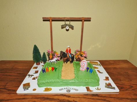 Heartland Cake with Amy and horses. Heartland Cake Ideas, Heartland Birthday Party Ideas, Barn Cake, Heart Land, Sports Cake, Horse Birthday Cake, Heartland Cbc, Horse Cake, Heartland Cast