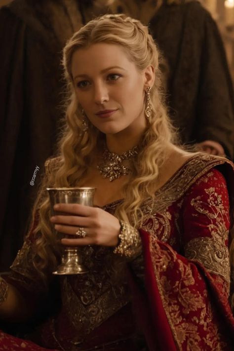 Lannister Aesthetic, Medieval Woman, Targaryen Aesthetic, Fantasy Princess, Cersei Lannister, Fantasy Dresses, Game Of Thrones Art, Celebrity Art, Red Carpet Dresses