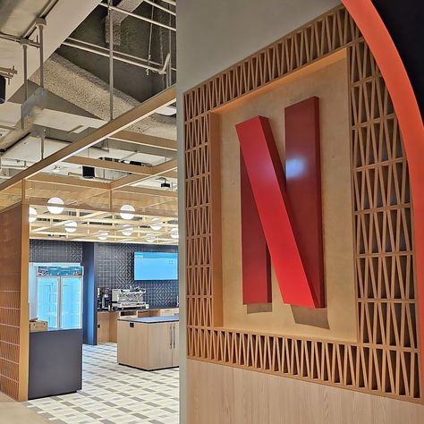 Netflix Office Design, Netflix Office, Innovative Office Design, Google Office, Netflix India, Innovative Office, Vision Book, Corporate Office, Work Environment