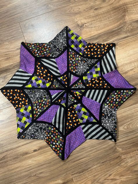 This item was so fun to create  I wanted something that looked like a spiderweb with Halloween fabric and my vision came to life! Spiderweb Quilt Pattern, Halloween Crafts With Fabric, Halloween Quilted Table Runner, Spooky Sewing Projects, Halloween Quilting Projects, Halloween Table Runners Patterns Free, Halloween Quilts Ideas, Spiderweb Quilt, Halloween Patchwork