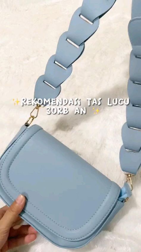 Link produk di bio no. 21 Ugc Idea, Video Ootd, Sling Bag Mini, Tas Mini, Produk Apple, Racun Shopee, Tiktok Shop, Women's Fashion Set, Muslim Women Fashion