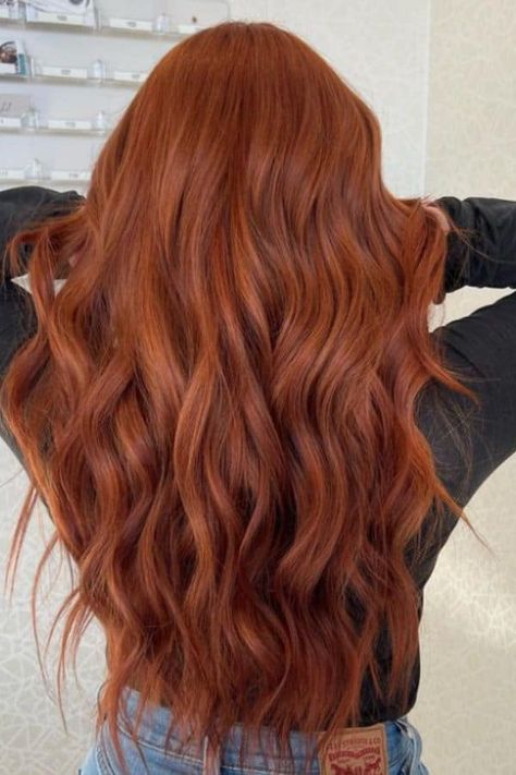 42+ Copper Hair Ideas (Red, Honey, Ginger and more) - Real Beauty School Ginger Hair Copper Highlights, Ginger Autumn Hair, Orange Auburn Hair Color, Pumpkin Spice Red Hair Color, Red Copper Hair With Highlights, Cowboy Copper Red Hair, Copper Hair Colour Ideas, Natural Red With Lowlights, Ginger Cooper Hair