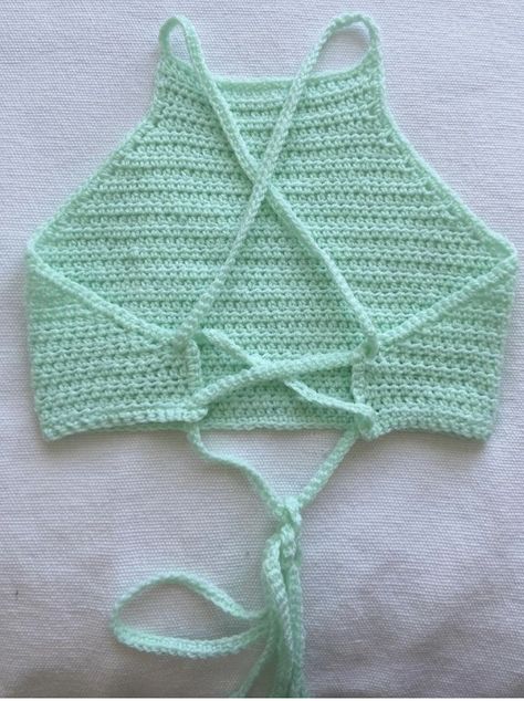 Crochet Crop Top Pattern, Mode Crochet, Crochet Ladies Tops, Crochet Tops Free Patterns, Crochet Bralette, Crochet Summer Tops, Crochet Halter, Crochet Fashion Patterns, Crochet Crop