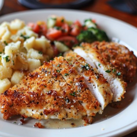 Longhorn Steakhouse Parmesan Chicken Recipe Cinnamon Sugar French Toast, Longhorn Steakhouse Recipes, Steakhouse Recipes, Longhorn Steakhouse, French Toast Muffins, Chicken Crispy, Chicken Breast Recipes Baked, Poultry Dishes, Parmesan Crusted Chicken