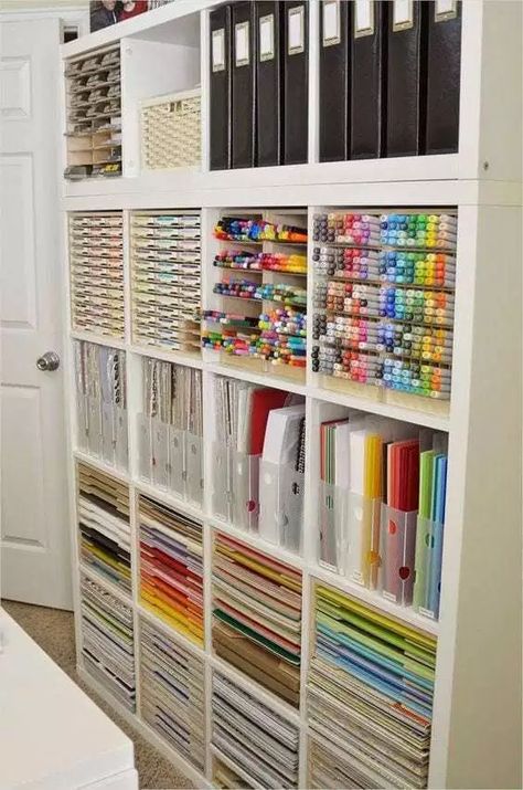 15 Stunning Office & Craft Room Organization Ideas // #organization #craftroom Organization ideas, craft room storage, office storage ideas Rangement Art, Craft Room Tables, Ikea Craft Room, Ikea Crafts, Arts And Crafts Storage, Storage Room Organization, Room Organisation, Dream Craft Room, Craft Room Design