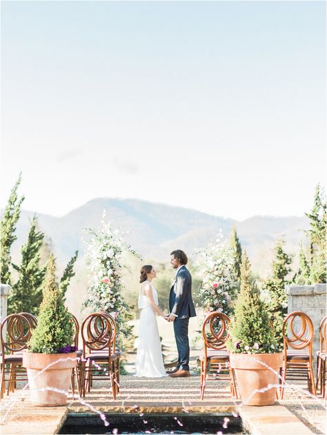 Spring Mountain Wedding Ideas, Greenville South Carolina Wedding Venues, South Carolina Wedding Venues, South Carolina Elopement, Southern Wedding Reception, Wedding Venues South Carolina, Mountain View Weddings, Southern Wedding Venues, Old World Wedding