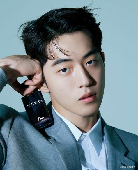 Dior Beauty Korea's brand ambassador - Nam Joo Hyuk! Representing Dior's male fragrance 'Sauvage' In GQ Korea My guy, @skawngur!!! 😍😁 📸 @koreadispatch Nam Joo Hyuk Photoshoot, Model Meme, Dior Photoshoot, Nam Joo Hyuk Wallpaper, Joon Hyuk, Nam Joo Hyuk, Nam Joohyuk, Joo Hyuk, Dior Beauty