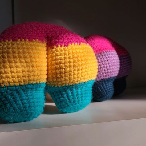 Finally decided to post these booties before Pride Month ends. They will be added to my etsy soon~ Pattern by: @littleladycrochets #crochetplushie #crochetdecor #crochetpride #bisexuality #pansexual #bootyliscious #pride🌈 #lgbtq🌈 Crochet Pride Patterns, Pride Month, Crochet, Pattern, Quick Saves