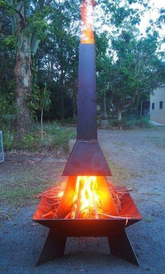 Diy Fire Pit Ideas, Make A Fire Pit, Outside Fire Pits, Outdoor Fire Pit Designs, Metal Fire Pit, Cool Fire Pits, Fire Pit Grill, Fire Pit Designs, Diy Fire Pit