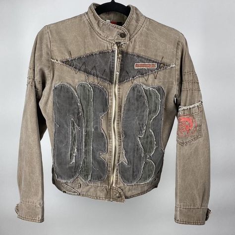 Diesel Jacket, Graphic Shirt Design, Vintage Diesel, Designer Clothing Brands, Diy Clothes Design, Concept Clothing, Archive Fashion, Performance Outfits, Fashion Victim