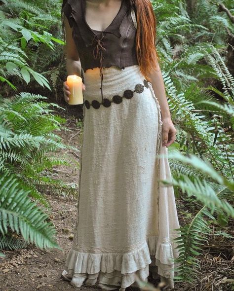 Mossy Outfit Aesthetic, Earth Fairy Aesthetic Outfit, Green Fairy Core Outfits, Woodland Fairy Aesthetic Outfit, Fairycore Everyday Outfit, Classy Trendy Outfits, Earthy Style, Modest Outfit Ideas, Hippie Look