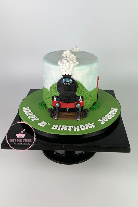 Train Birthday Cake For Men, Flying Scotsman Cake, Train Cake For Men, Chocolate Piñata, Thomas Train Birthday, Train Theme Birthday Party, Breakable Chocolate, Chocolate Pinata, Train Birthday Cake