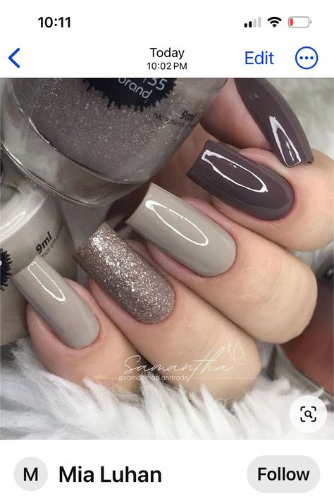 Grey Nails Acrylic, Neutral Fall Nails, Rounded Acrylic Nails, Fall Nails Acrylic, Grey Nail Designs, Grey Nails, Sns Nails, Fall Gel Nails, Square Nail Designs