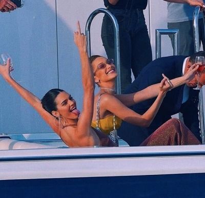 Bella Hadid Tumblr, Flipping Off, Boat Pics, Cannes France, What Is Tumblr, Bella Hadid, Looks Style, Best Memories, Meeting People