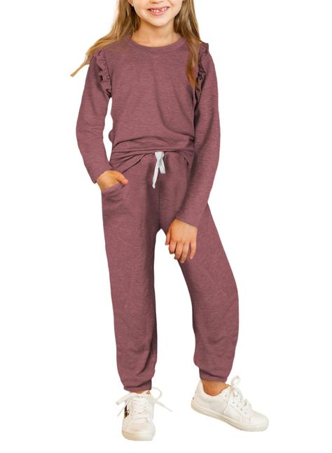 Sweatsuit Outfits, Fashion School Outfits, Fall Long Sleeve Shirts, Ruffled Tops, Girls Fall Fashion, Girls Fall, Fashion School, Girls Fall Outfits, Fall Clothing