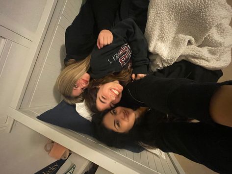 Female Trio Aesthetic, 3 Blonde Friends, Black And Brunette Best Friends, Blonde Brunette Ginger Trio, Brunette And Black Hair Friends, Brunette And Black Hair Duo, 2 Brunette Best Friends, Blonde Girl With Friends, Blonde Girl And Brunette Girl