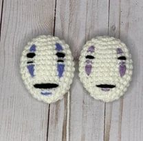 No-Face Pattern No Face Crochet, Crochet Pokemon, Crochet Humor, Pixel Crochet, Spinning Yarn, Crochet Design Pattern, Kawaii Crochet, Funny Story, Wool Projects