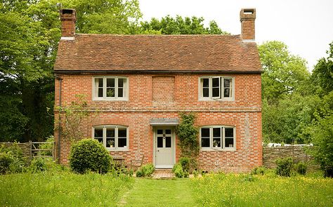 Beautiful old home in the English country side. This link takes you back to more pics of the peaceful area. :-) Red Brick Cottage, English Farmhouse, Brick Cottage, English Houses, Cottage Exteriors, Dream Cottage, Country Homes, Old Farm Houses, English House