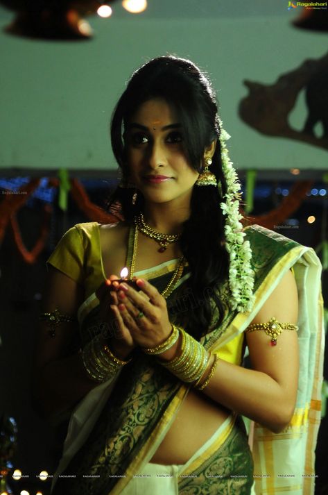 Regina Cassandra (High Definition) Regina Cassandra Saree, Traditional Indian Saree, Regina Cassandra, White Saree, Indian Saree, Actress Pics, Traditional Indian, Simple Image, Indian Sarees