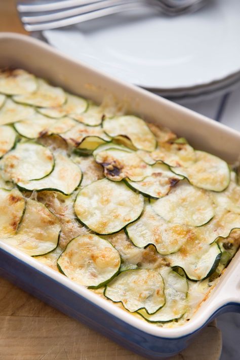 Recipe: Zucchini and Asparagus Strata Strata Breakfast, Asparagus Strata, Zucchini And Asparagus, Veggie Egg Bake, Breakfast Strata, Recipe Zucchini, Green Breakfast, Asparagus Recipes, Baked Asparagus