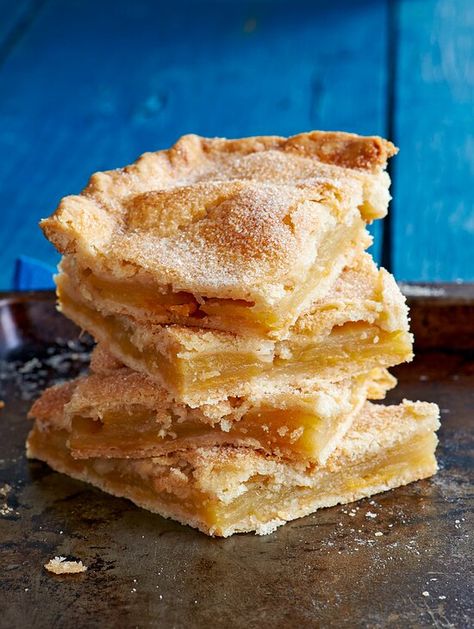 Apple Squares, Apple Danish, Apple Puff Pastry, Apple Pie Bars, Apple Bars, Desserts Healthy, Danish Pastry, Apple Dessert Recipes, Dessert Bar Recipe