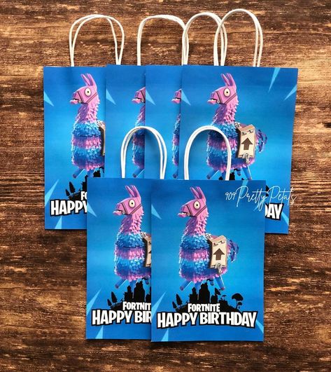 Fortnite Candy Bags, Fortnite Goodie Bags, Fortnite Goody Bag Ideas, Fortnite Llama, Fortnite Party, Fortnite Birthday, Birthday Themes, Candy Bags, Party Bag