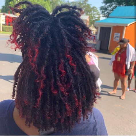 Loc'd Not Bound on Instagram: “Loving the fire engine red tips on these comb coils! LNB Feature: @rrxniii” Comb Coils, Dread Head, Red Tips, Blond Ombre, Beautiful Dreadlocks, Short Locs Hairstyles, Blonde Roots, Starter Locs, Dreads Styles