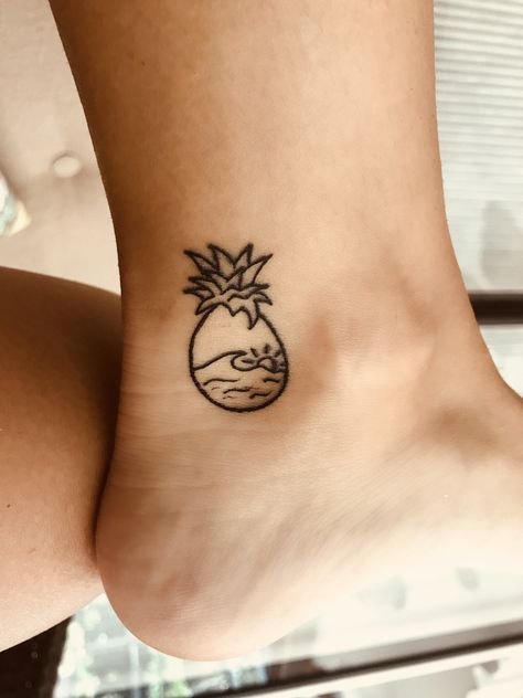 Wave and sunset in a pineapple tattoo I got in Antigua! Family First Tattoo, Small Wave Tattoo, Tato Suku, Pineapple Tattoo, Tato Dengan Makna, Borneo Tattoo, Shape Tattoo, Muster Tattoos, Hawaiian Tattoo