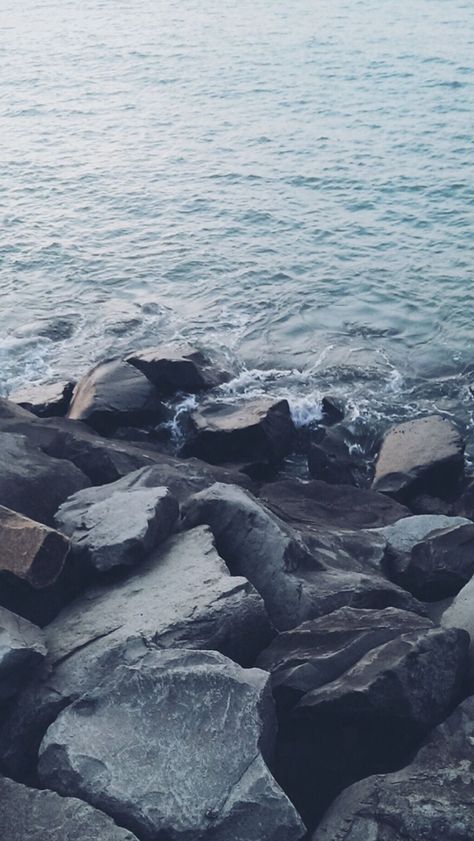 Nature Shore Rocky Stone Seaside #iPhone #5s #wallpaper Iphone 6 Wallpaper, Affinity Photo, Wallpaper Tumblr, Best Iphone Wallpapers, Tumblr Wallpaper, Jolie Photo, Nature Wallpaper, Phone Backgrounds, Mobile Wallpaper