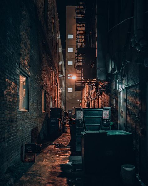 Dystopian High Rise Aesthetic, Immortal Longings Aesthetic, Dystopian City Slums, Poor City Aesthetic, Immortal Longings Chloe Gong, Slum Aesthetic, Alley Way Aesthetic, Alleyway Reference, Slums Aesthetic