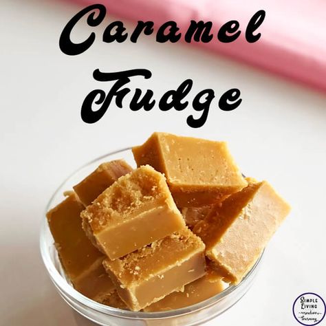 Caramel Fudge Chocolate Fudge Slice, Chocolate Caramel Fudge, Homemade Strawberry Lemonade, Homemade Fudge Recipes, Fudge Ingredients, Baking Crafts, Salted Caramel Fudge, Caramel Fudge, Homemade Fudge