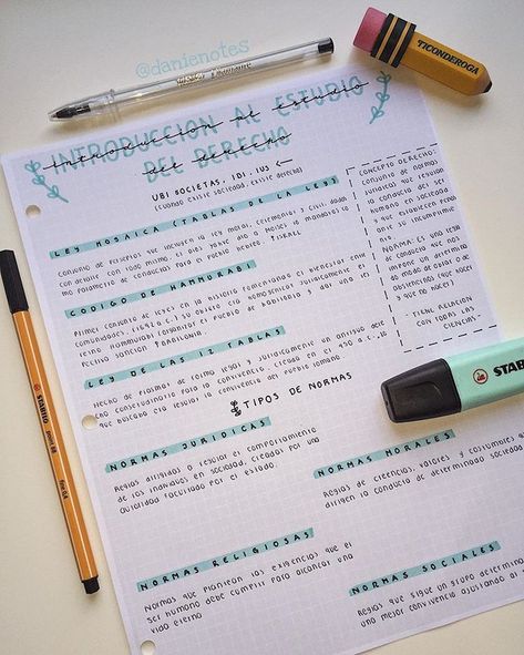 College Notes, Bullet Journal Notes, School Organization Notes, Study Organization, Notes Organization, Pretty Notes, Notes Inspiration, Bullet Journal School, Class Notes