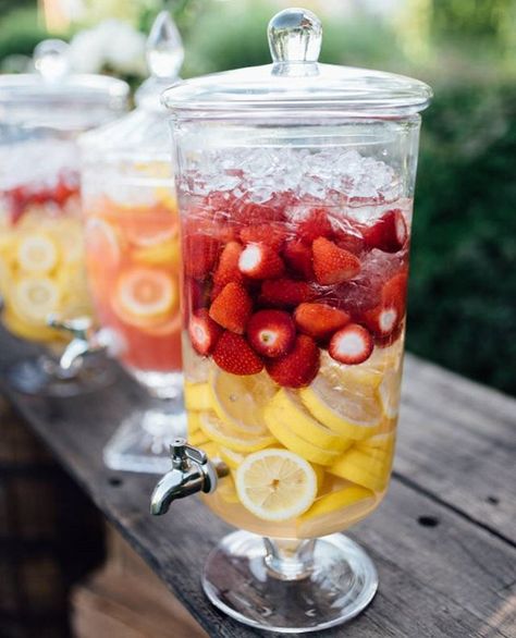 Fruit infused water Baby Shower Fruit, Baby Q Shower, Baby Shower Drinks, Garden Baby Showers, Outdoor Baby Shower, Nutter Butter, Baby Shower Bbq, Summer Baby Shower, Baby Shower Brunch