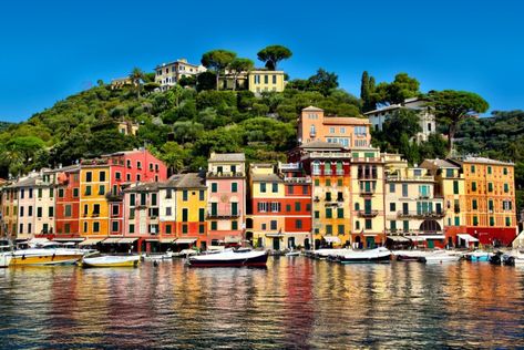 The 10 Most Beautiful Italian Coastal Towns and Cities Italy Trip Planning, Seaside Paintings, Minecraft City, Italy Aesthetic, Coastal Cities, Coastal Beaches, Seaside Towns, Italy Vacation, Coastal Towns