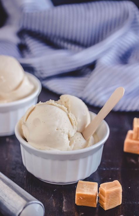 This Salted Caramel Ice Cream is made with simple, delicious ingredients. It’s rich and decadent and will instantly win you over. It’s the perfect ending to any meal. Ice Cream Recipe No Churn, Sea Salt Ice Cream, Caramel Ice Cream Recipe, Cuisinart Ice Cream, Cuisinart Ice Cream Maker, Salted Caramel Ice Cream, Ice Cream Freezer, Ice Cream Maker Recipes, Caramel Cream