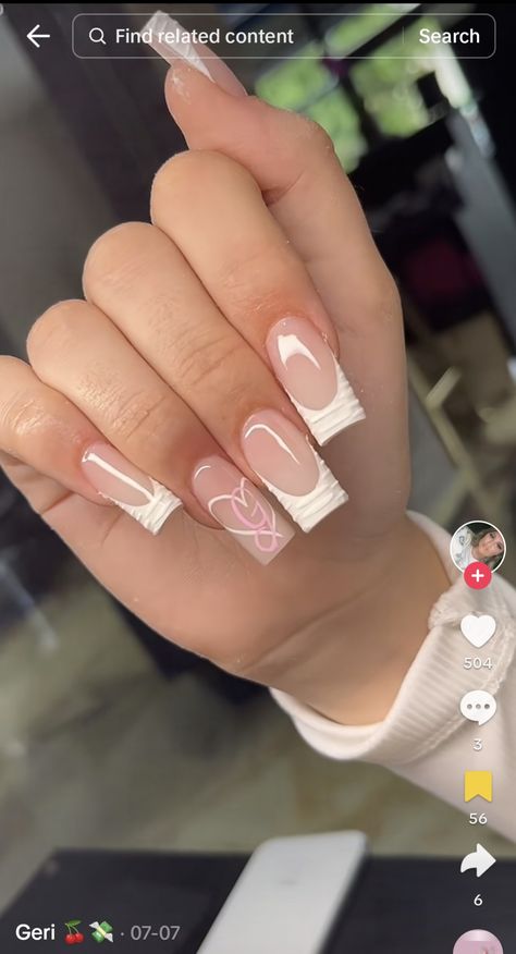 Medium Nails With Initial, Nails With G Initials Acrylic, Letter S On Nails Initials, Nails Inspo For Birthday, Nail Art Designs With Initials, Nails With The Letter G On Them, Nails With Partners Initial, Cute Simple Nails With Initial, Nails With A G Initial