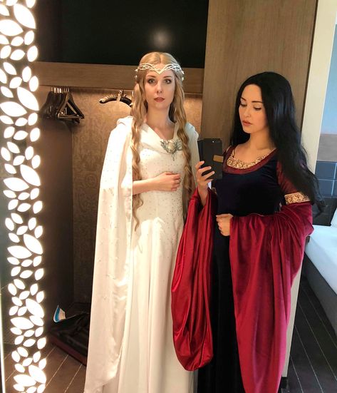 Lord Of The Rings Halloween Costumes Women, Lotr Elf Cosplay, Aragon And Arwen Costume, Lotr Costume Female, Lotr Cosplay Female, Women Hobbit Cosplay, Arwen Halloween Costume, Arwen Cosplay, Galadriel Costume