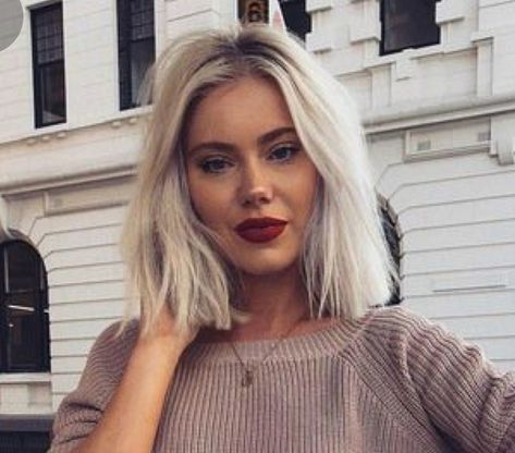 Edgy Blonde Bob, Blonde Hair Inspiration Shoulder Length, Blond Hairs, Platinum Bob, Short Platinum Blonde Hair, Platinum Blonde Bobs, Wavy Bob Hairstyles, Straight Blonde Hair, Blonde Hair Inspiration