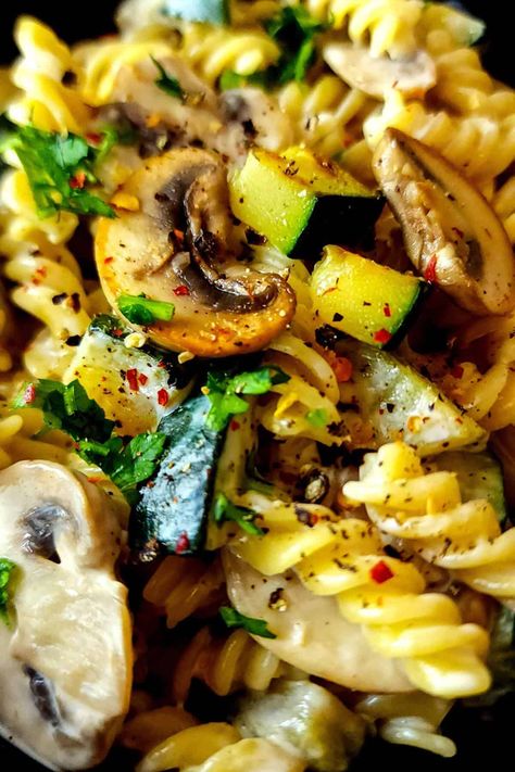 Zucchini mushroom pasta - Greenbowl2soul Zucchini Mushroom Pasta Recipes, Mushrooms Zucchini Recipes, Mushroom Zucchini Pasta, Pasta Zucchini Recipes, Zucchini And Mushroom Recipes, Pasta With Zucchini And Mushrooms, Zucchini Mushroom Pasta, Mushroom Potato Soup, Mushroom Zucchini Recipe